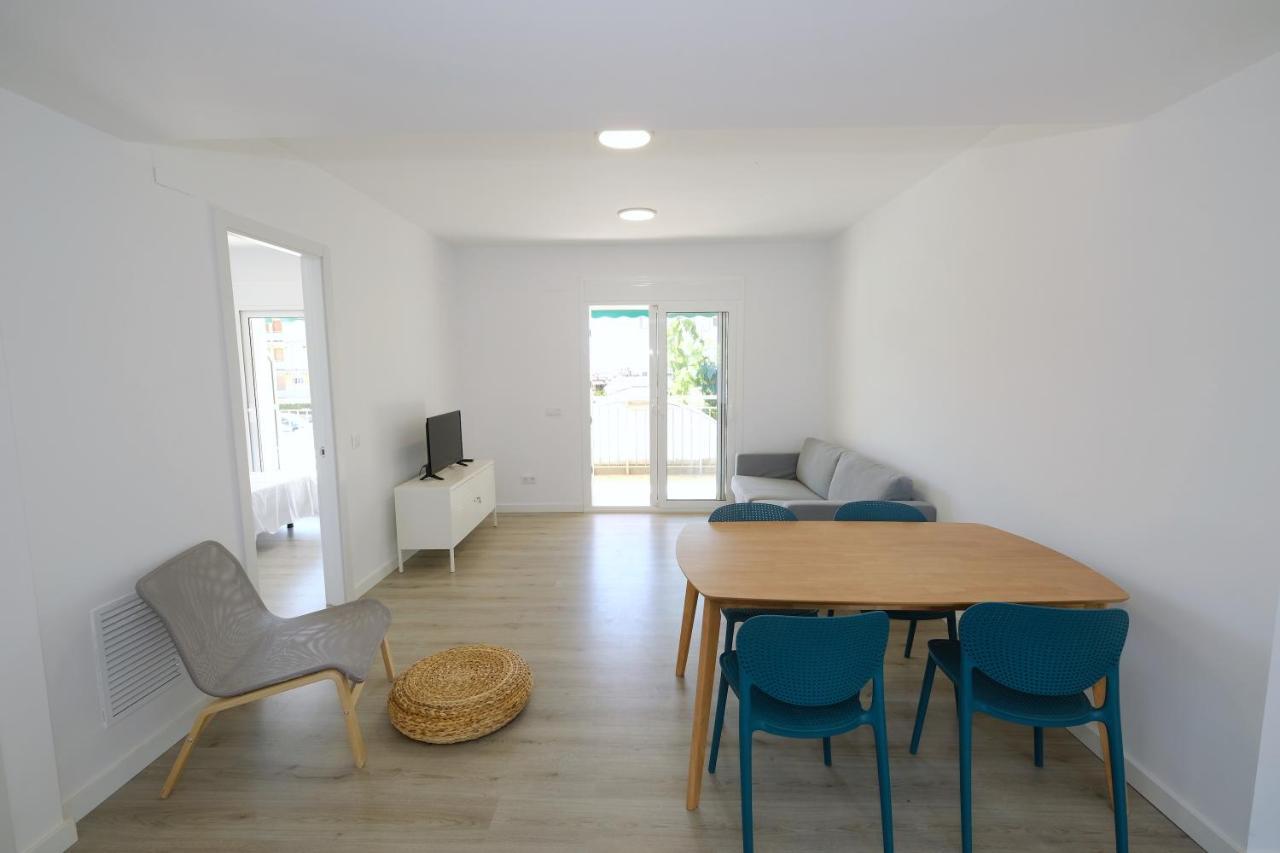 Apartaments Alex Cambrils Bagian luar foto
